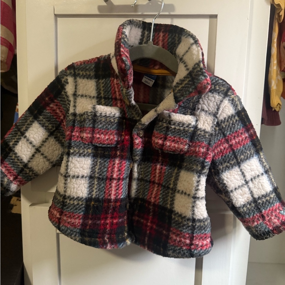 Old Navy Red and Black Puffer Jacket Cozy Winter Essential